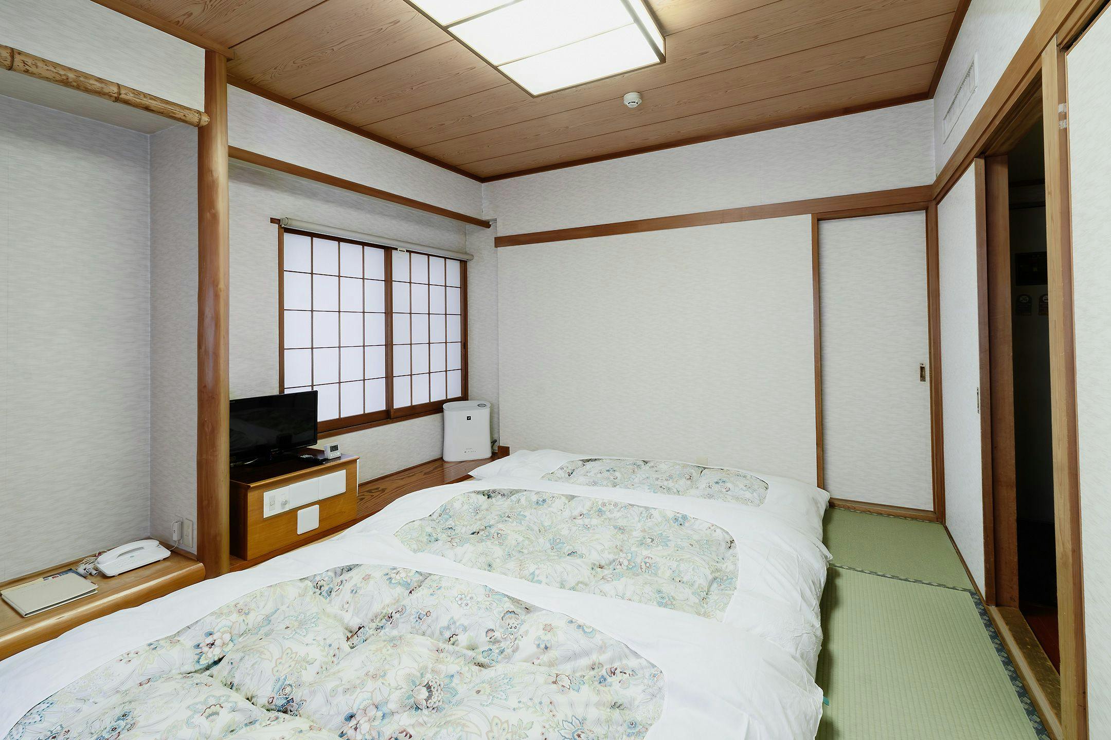 Japanese-Style Room (Futon)