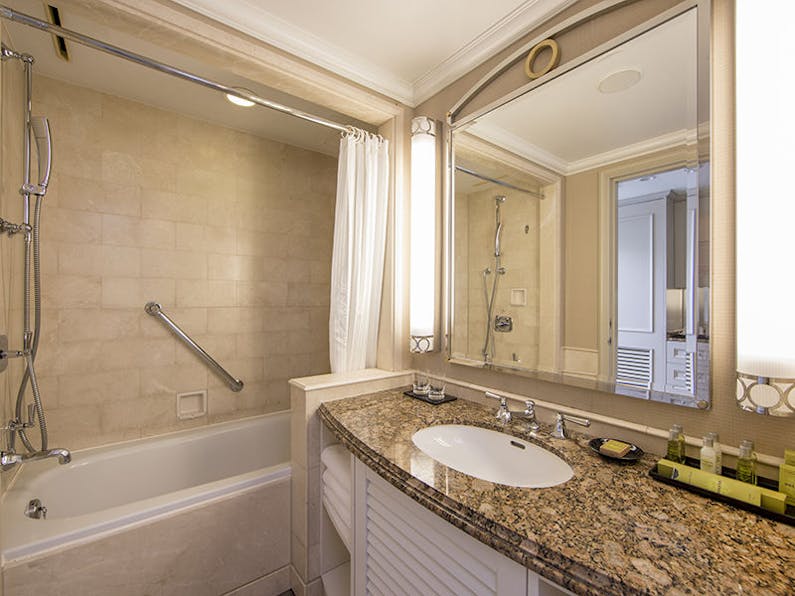 ヒルトン東京お台場 の空室状況を確認する 宿泊予約は 一休 com