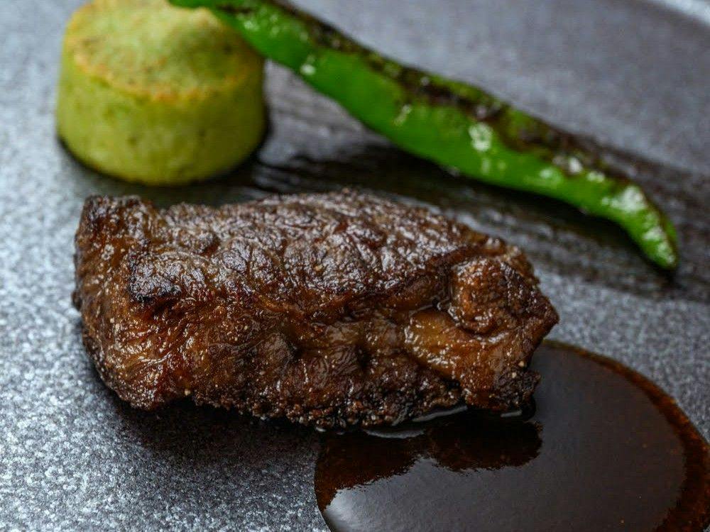 【夕べから朝へと続く美食の時間】クラシックフレンチディナーと世界一の朝食/Classic