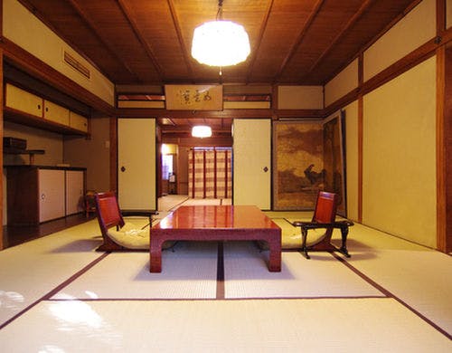 本館10帖＋控えの間