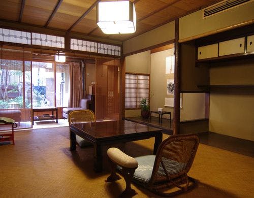 川端康成先生ゆかりのお部屋　8帖　夏座敷