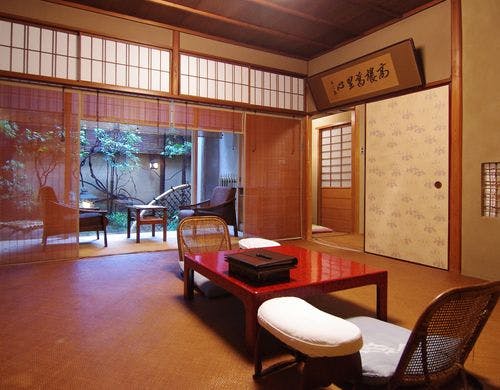 本館8帖＋控えの間　夏座敷