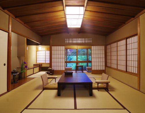 本館10帖＋控えの間タイプ