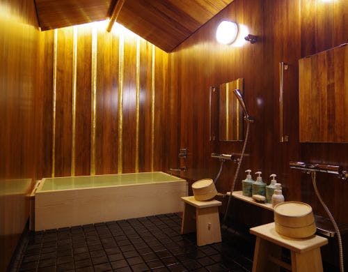 家族風呂（漆塗り）１