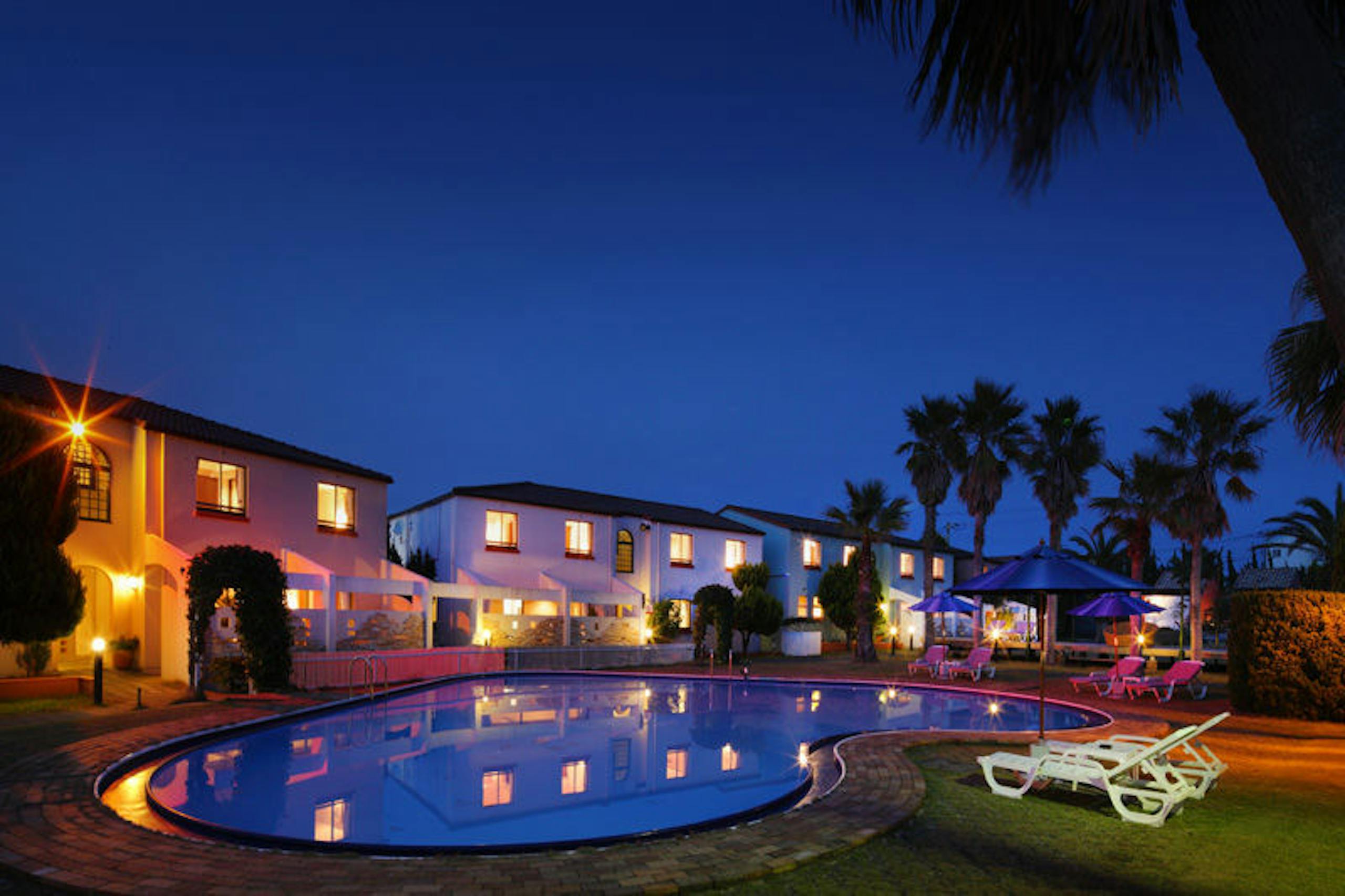 ハート型のプール