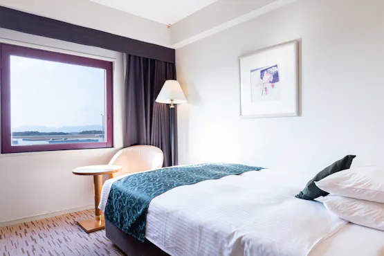 エアポートビューシングル ベッド