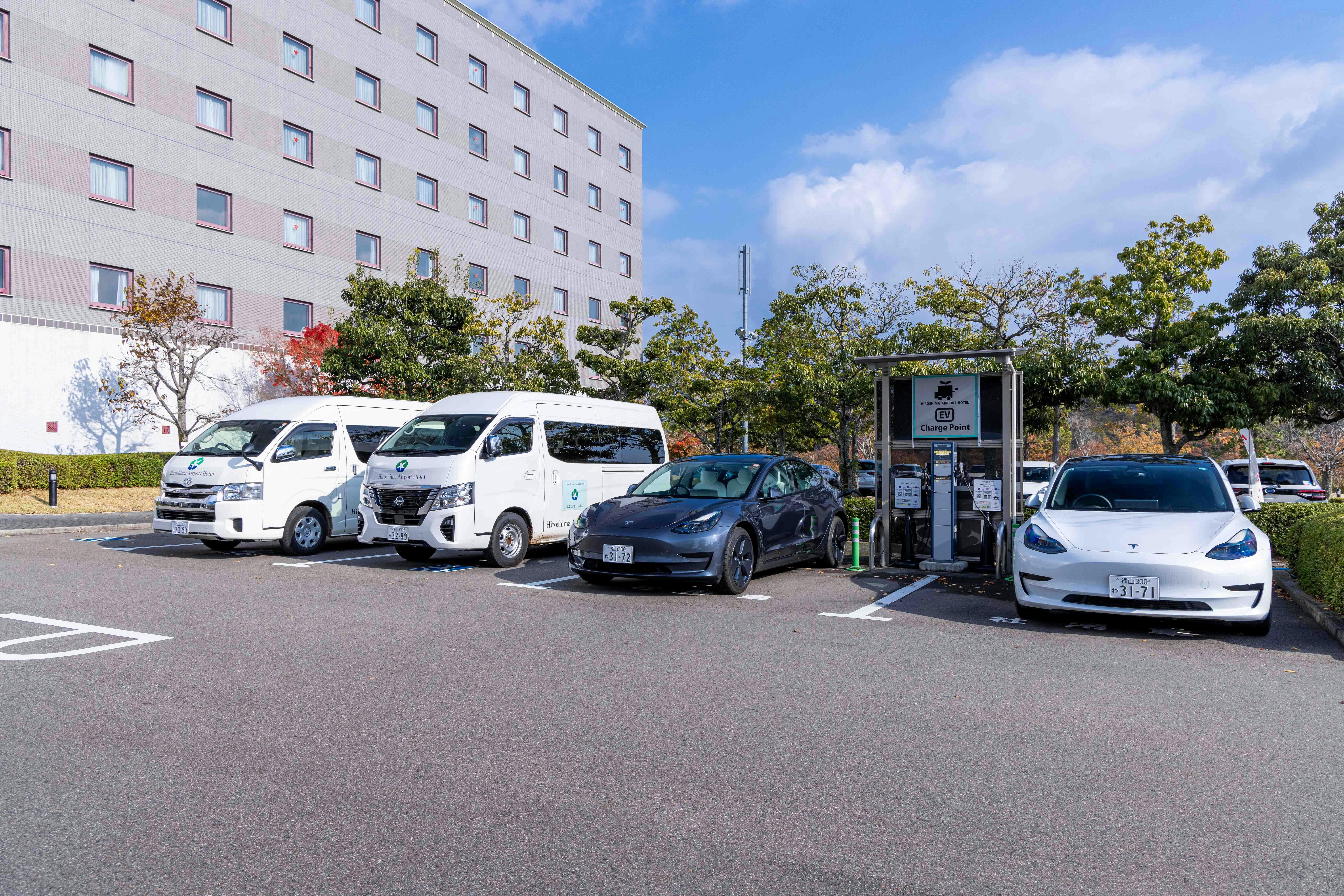 駐車場　EV充電器