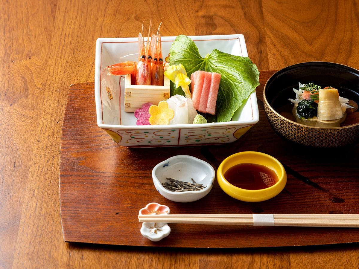 本陣平野屋　花兆庵