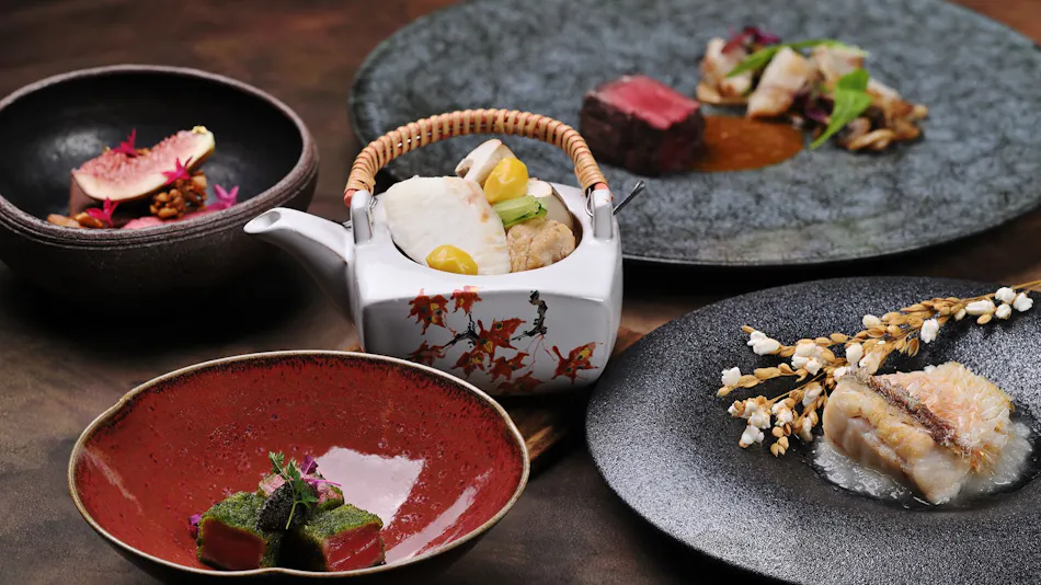 The Prince Kyoto Takaragaike, Autograph Collection