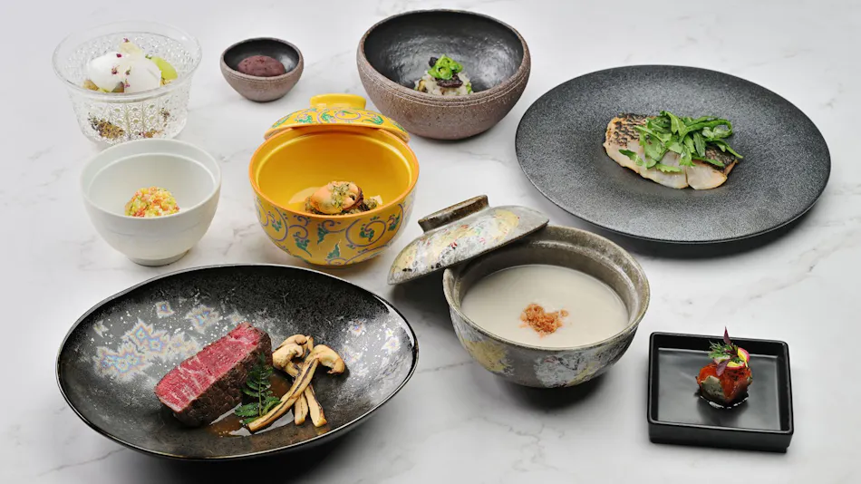 The Prince Kyoto Takaragaike, Autograph Collection