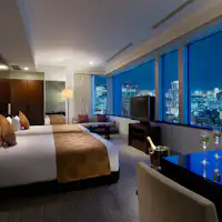 เอ็กเซ็กคูทีฟ คอร์เนอร์ ทวิน