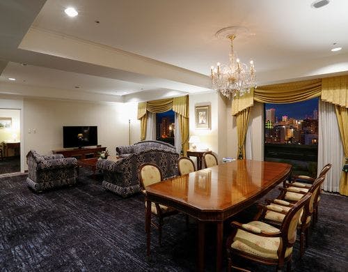 ロイヤルスイートルーム　寝室