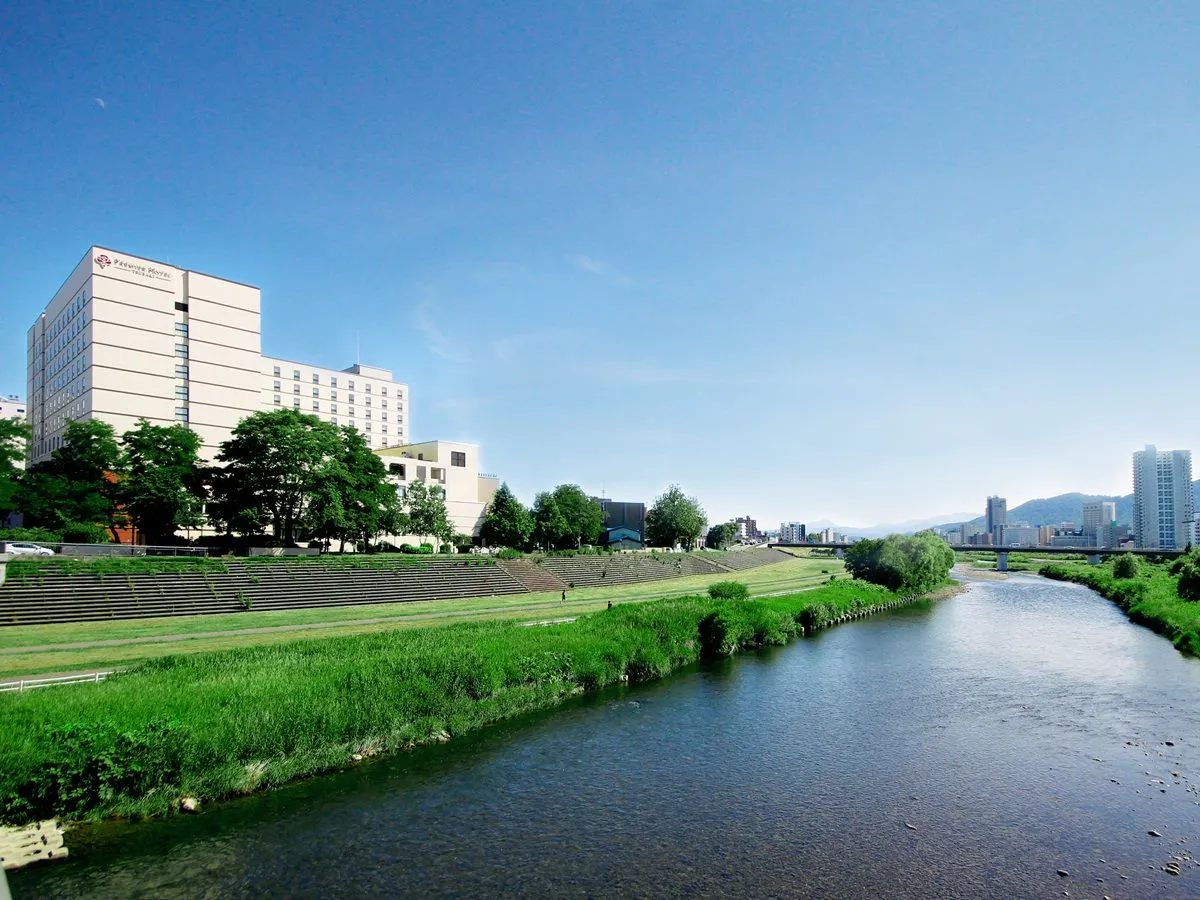 โรงแรมพรีเมียร์ -TSUBAKI- ซัปโปโร