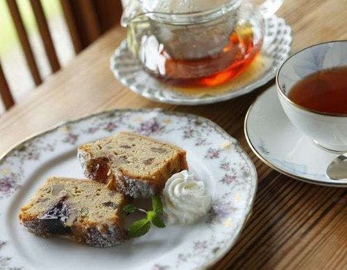 葛城北の丸自慢のオールドラムケーキ