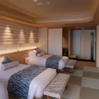 ห้องเอ็กเซ็กคิวทีฟวิวทะเล “สีขาว”