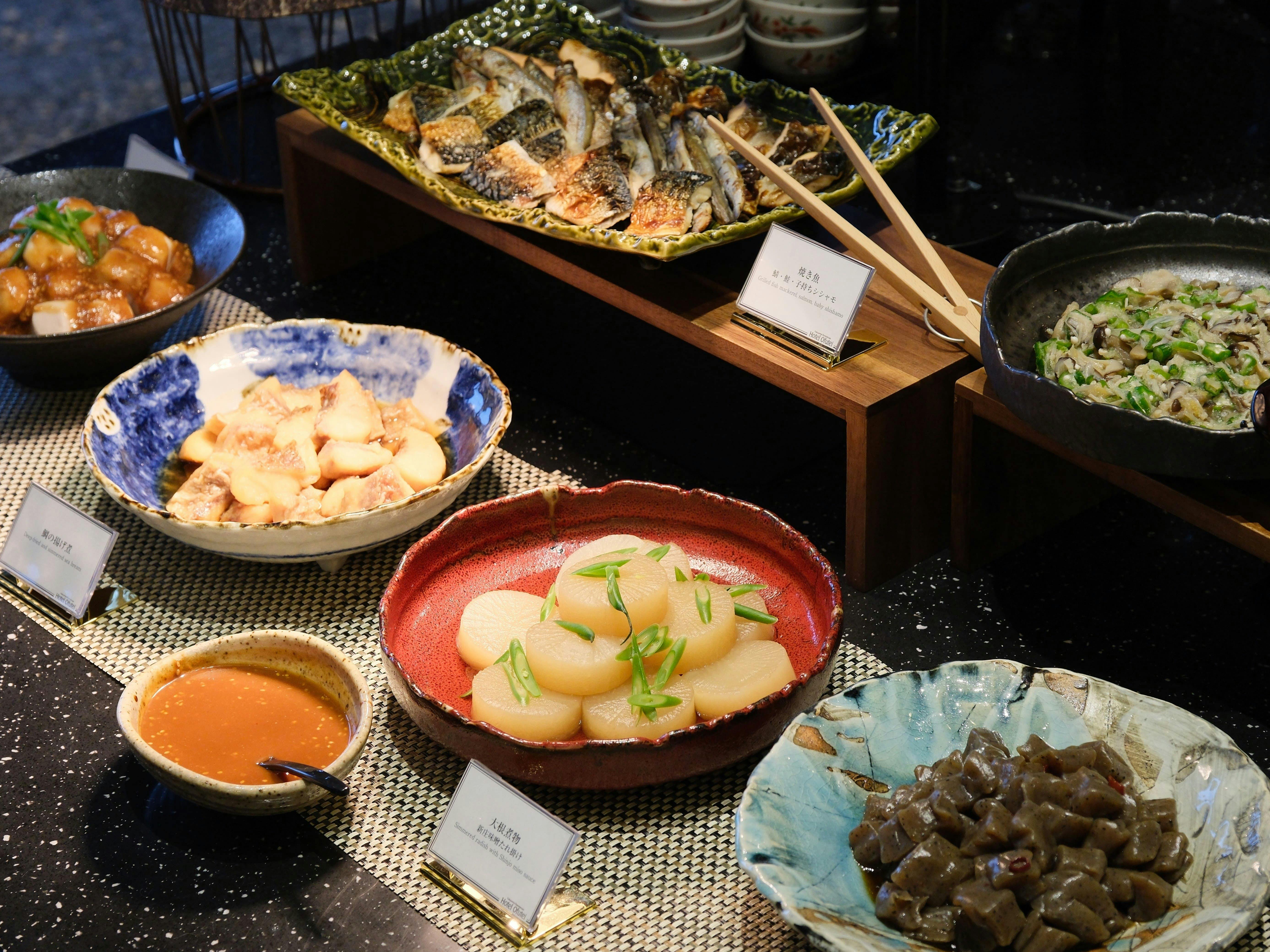 朝食ビュッフェ（一例）