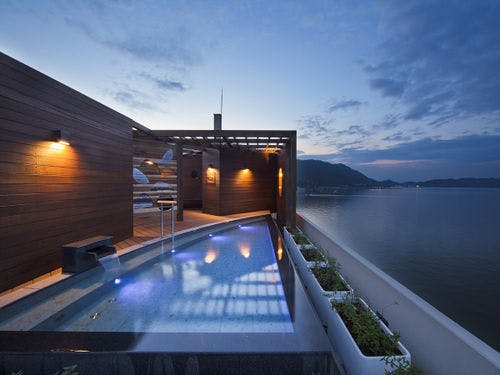 【屋上露天風呂】