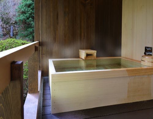 【別館 露天風呂付き客室 菫之間】