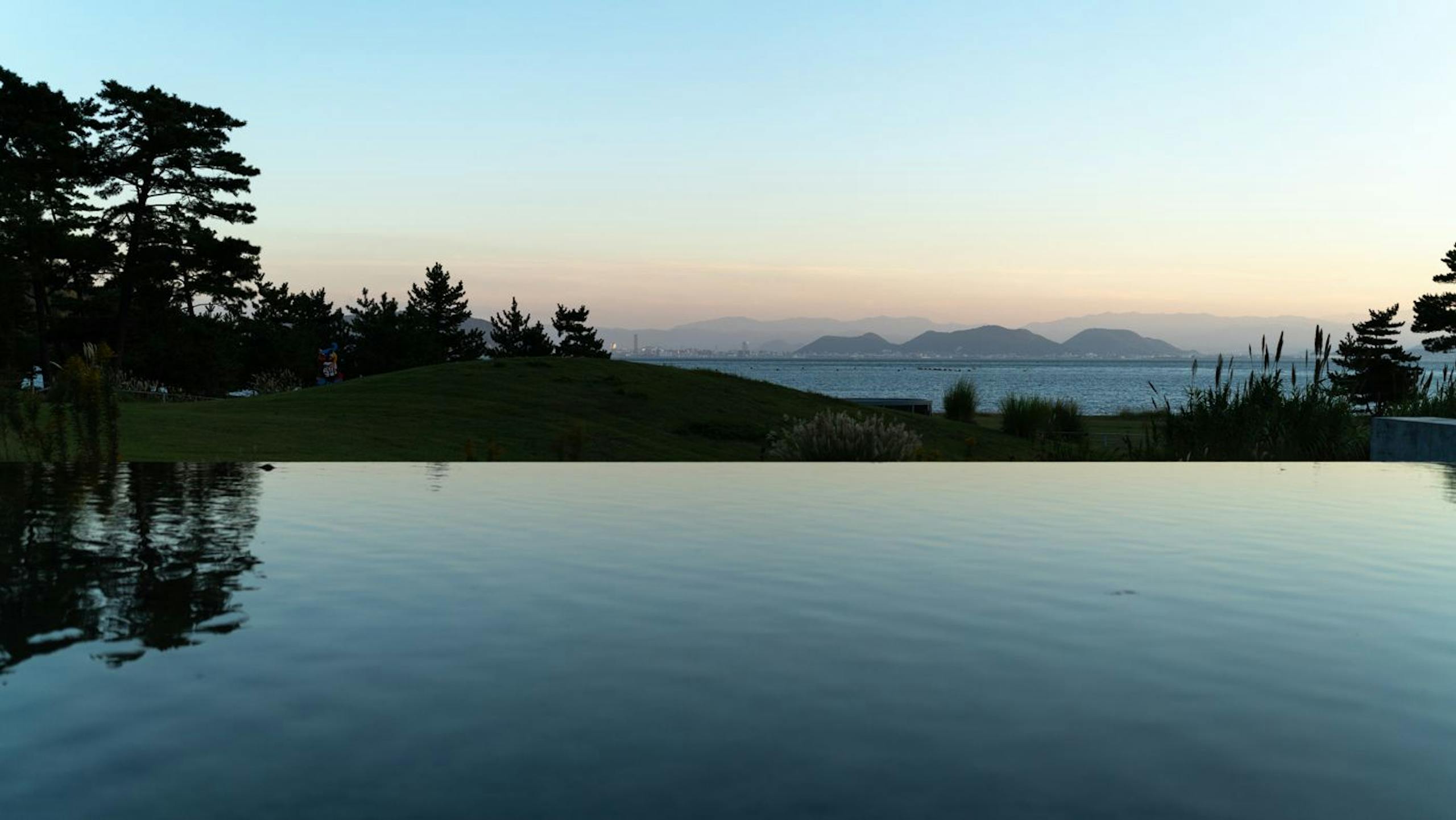 ベネッセハウス オーバル(香川県 直島)