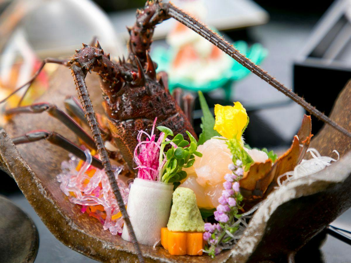 【2大海老の楽しさ】「アカザエビ」と「伊勢海老」の食べ比べ【お部屋食】