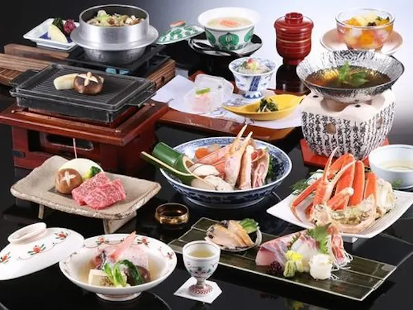 【かに会席】<一人かに1杯相当!>季節の会席料理<夕食は部屋食>