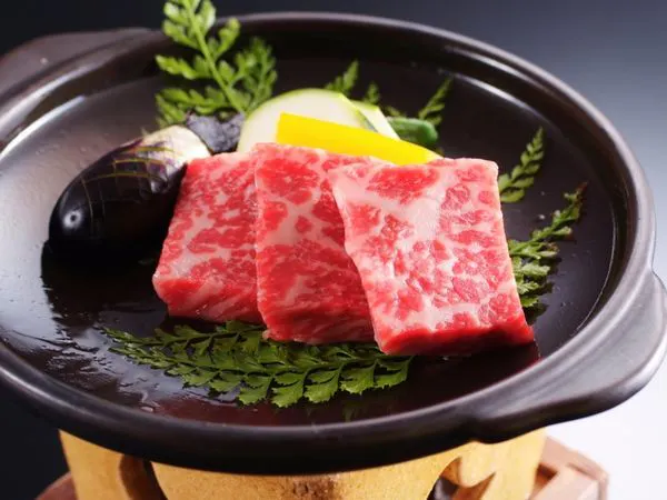 【早割30】<お日にち限定>一人3300円お得【量より質の特選会席×個室食】但馬牛&活鮑&地物鮮魚