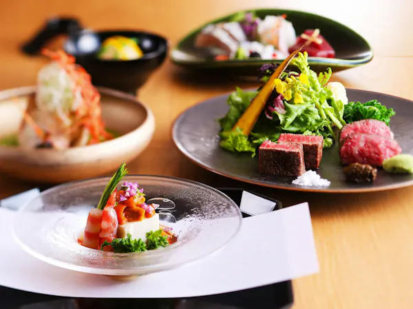 【さんぽう×西村屋ホテル招月庭】但馬山海の滋味を味わう「三宝」<但馬牛食べ比べ付き>