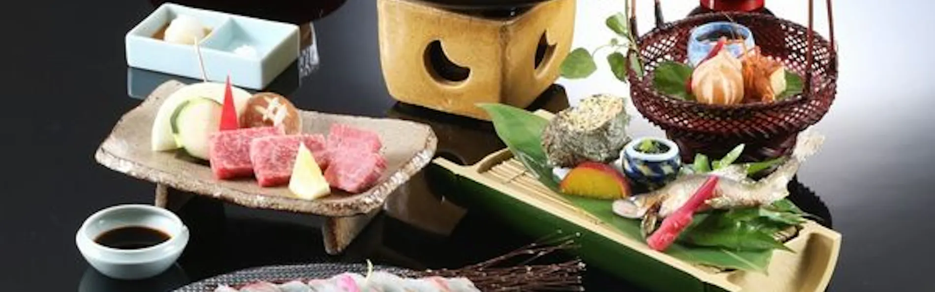 西村屋ホテル招月庭