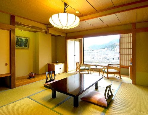 【千遊館・和室10畳】