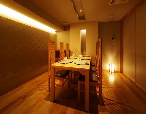 新客室：露天風呂（夕方）