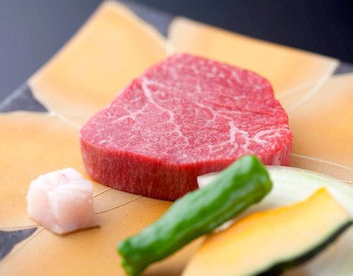 【ご夕食料理一例】信州牛の石器焼ステーキ