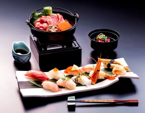 お寿司と信州牛のすき焼きをご用意致します