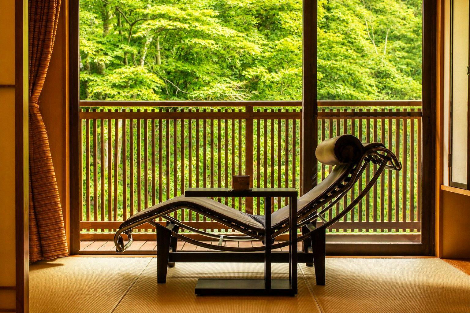 山野草の宿　二人静