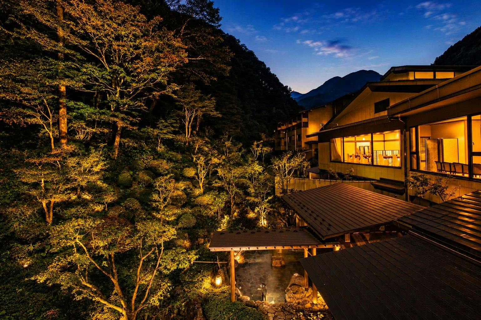 山野草の宿　二人静