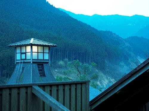 Pemandian Air Panas SHIORI dan Pegunungan