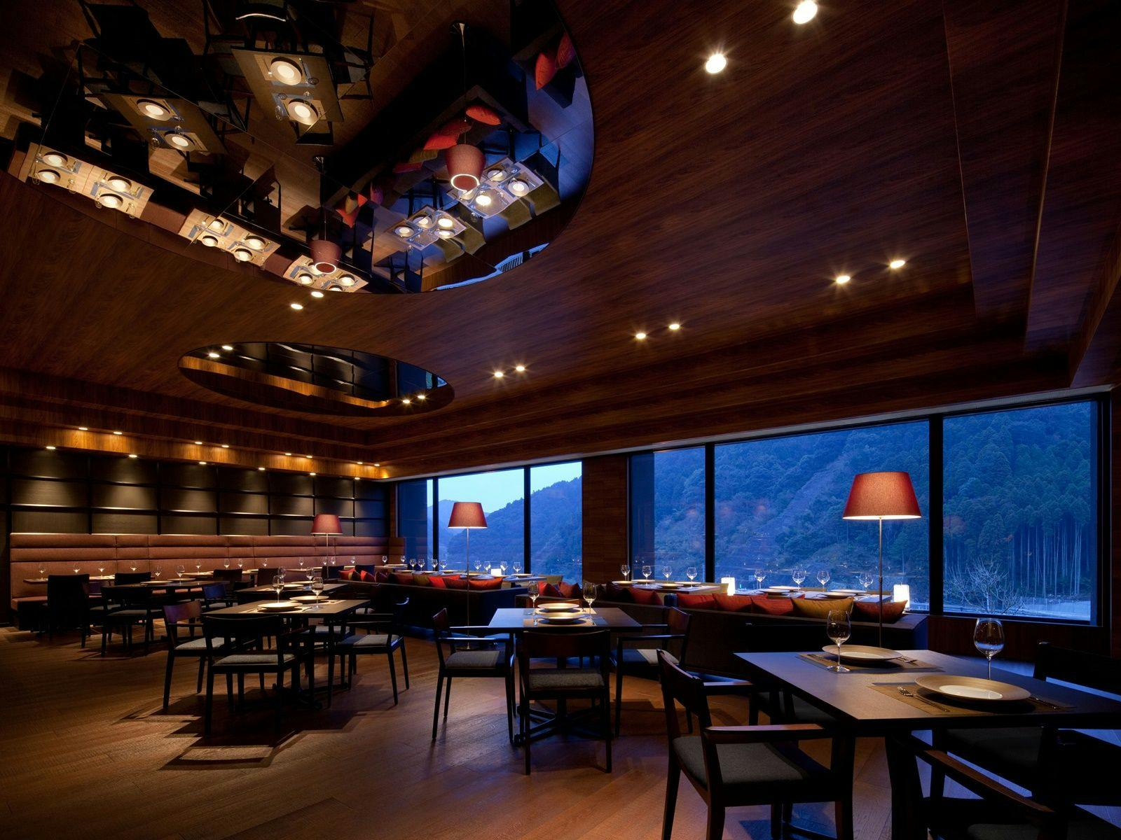 Bar & Restoran "SEBRI"