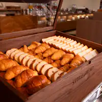 บุฟเฟ่ต์อาหารเช้าริมแม่น้ำนาการะกาว่า