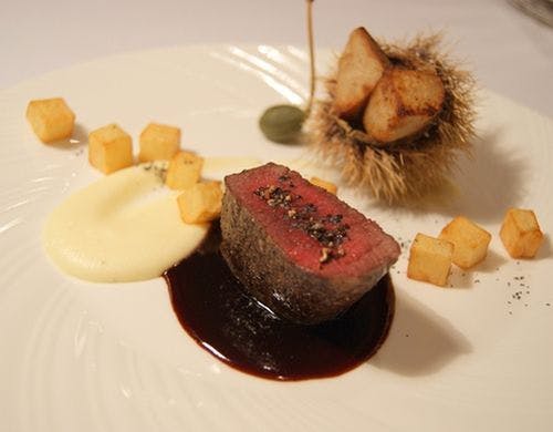 道東で仕留めたエゾ鹿肉のロティ