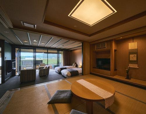 水鏡庵　信楽焼き　露天風呂