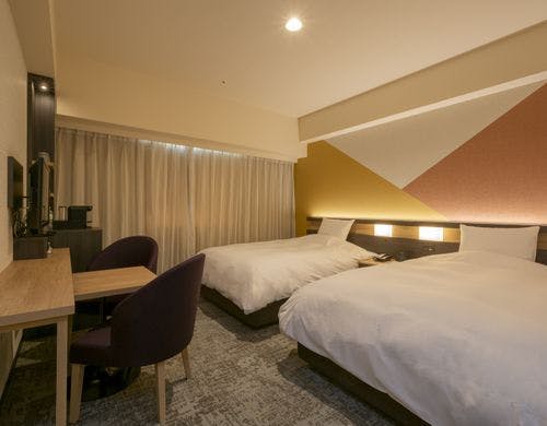 ダブルベッド<BR>ツイン　29平米<BR>高層階