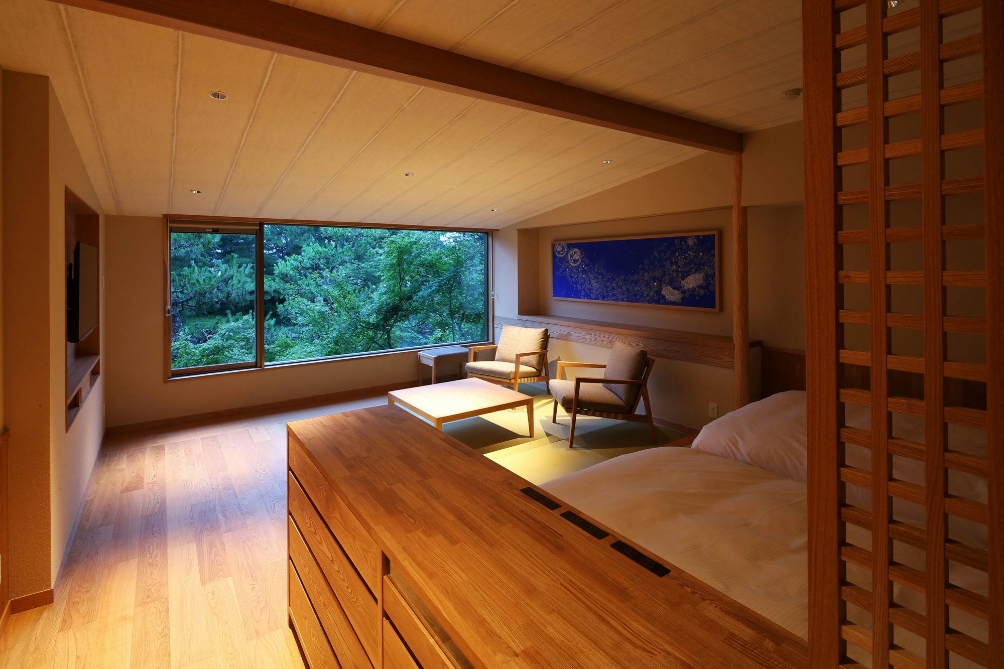 ห้องพักสไตล์ญี่ปุ่นโมเดิร์น 【ชั้น 2 ของอาคารไม】
