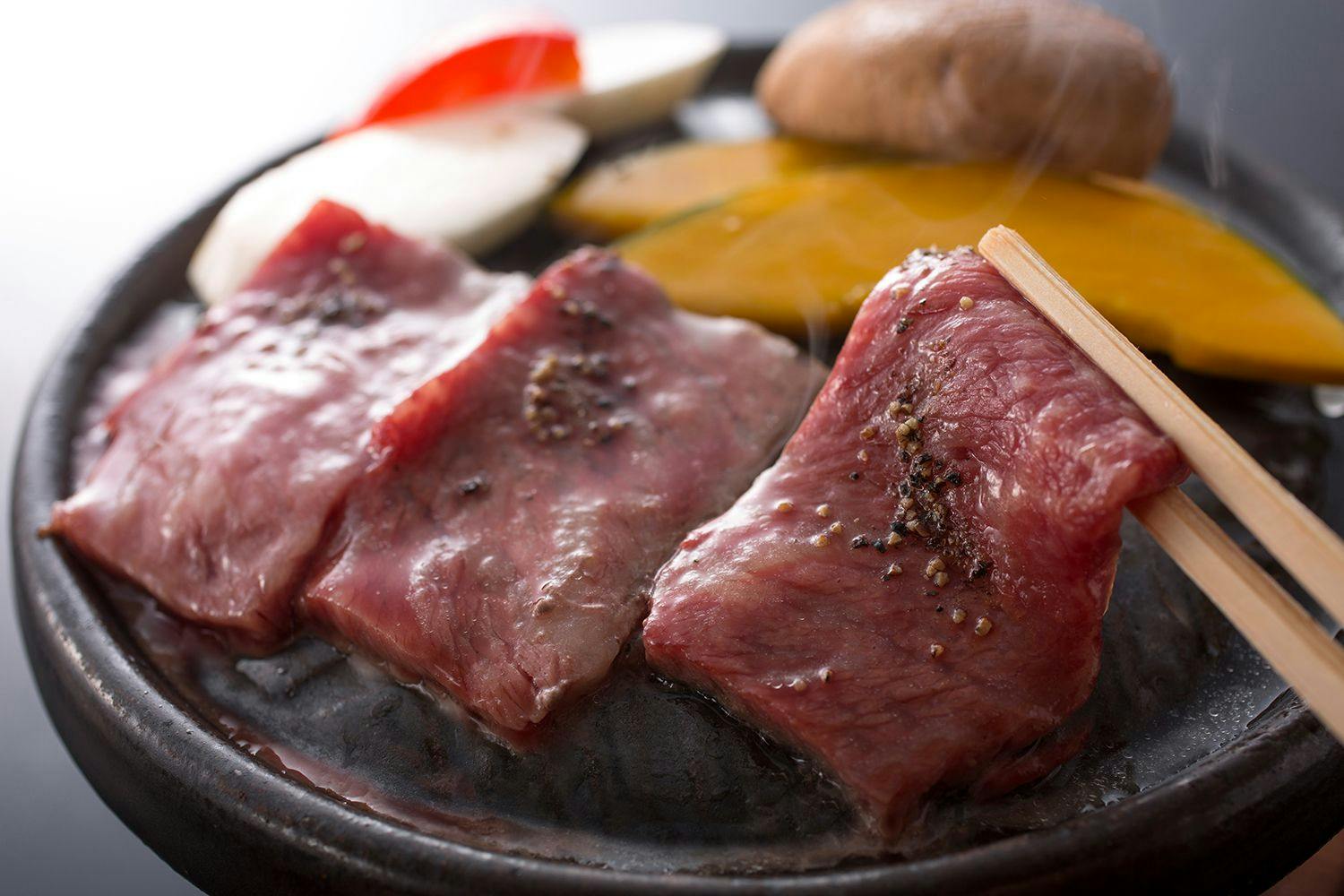 讃岐三畜プラン　オリーブ牛・オリーブ豚・オリーブ地鶏を食べ比べ