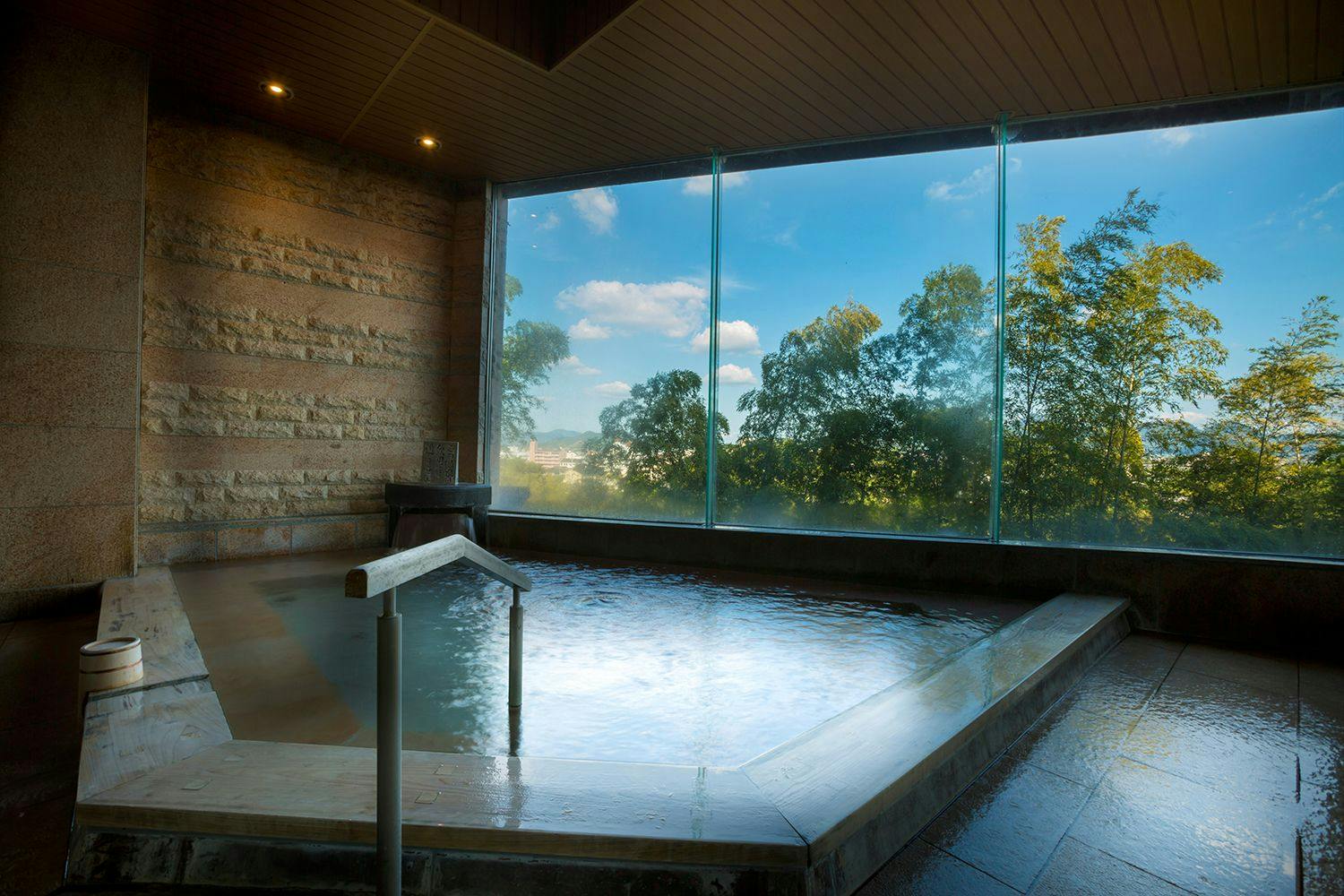 【温泉大浴場 吉祥の湯】