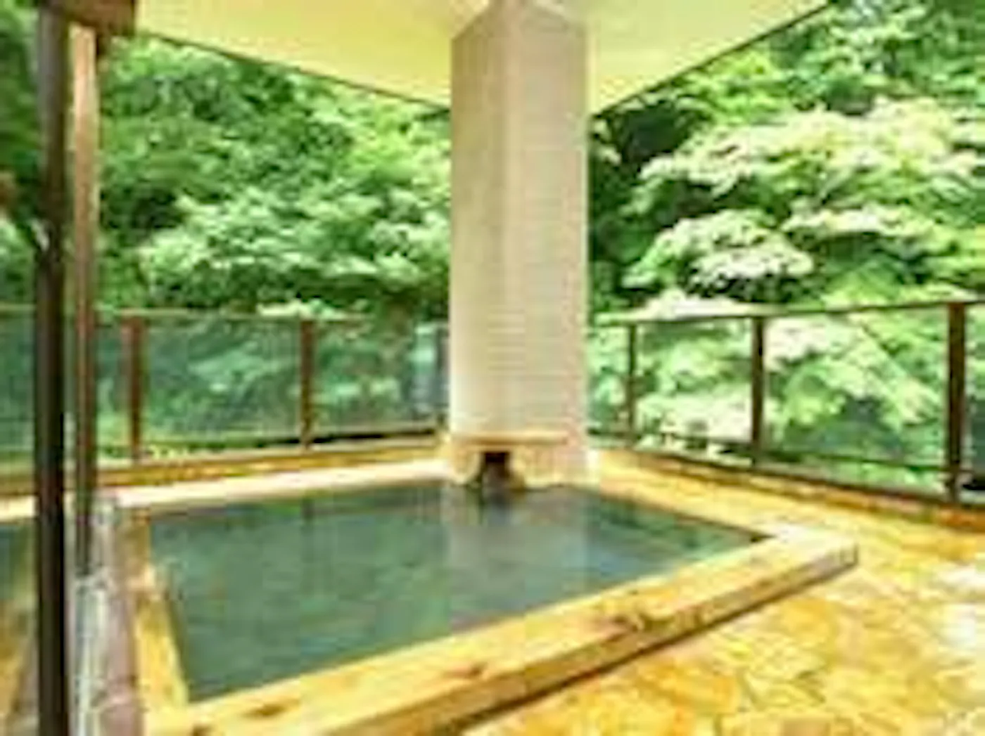 時音の宿 湯主一條：渓谷を望む露天風呂