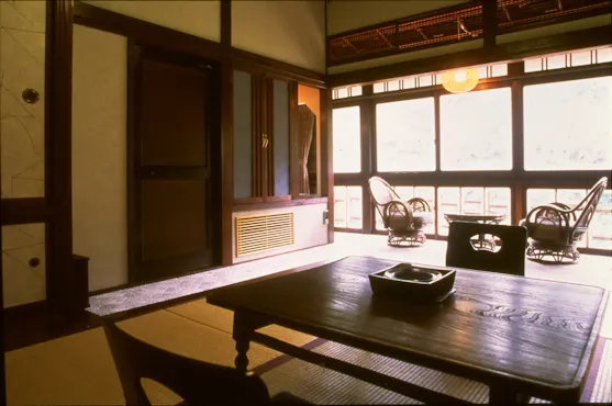 風(渓谷を望む和室一間)一例