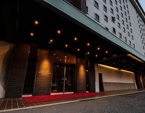 ホテル玄関