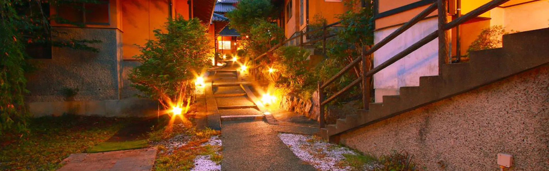 奥ゆのひら花灯り