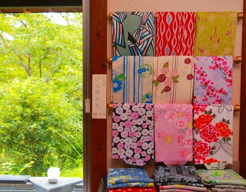 色浴衣レンタル（有料）