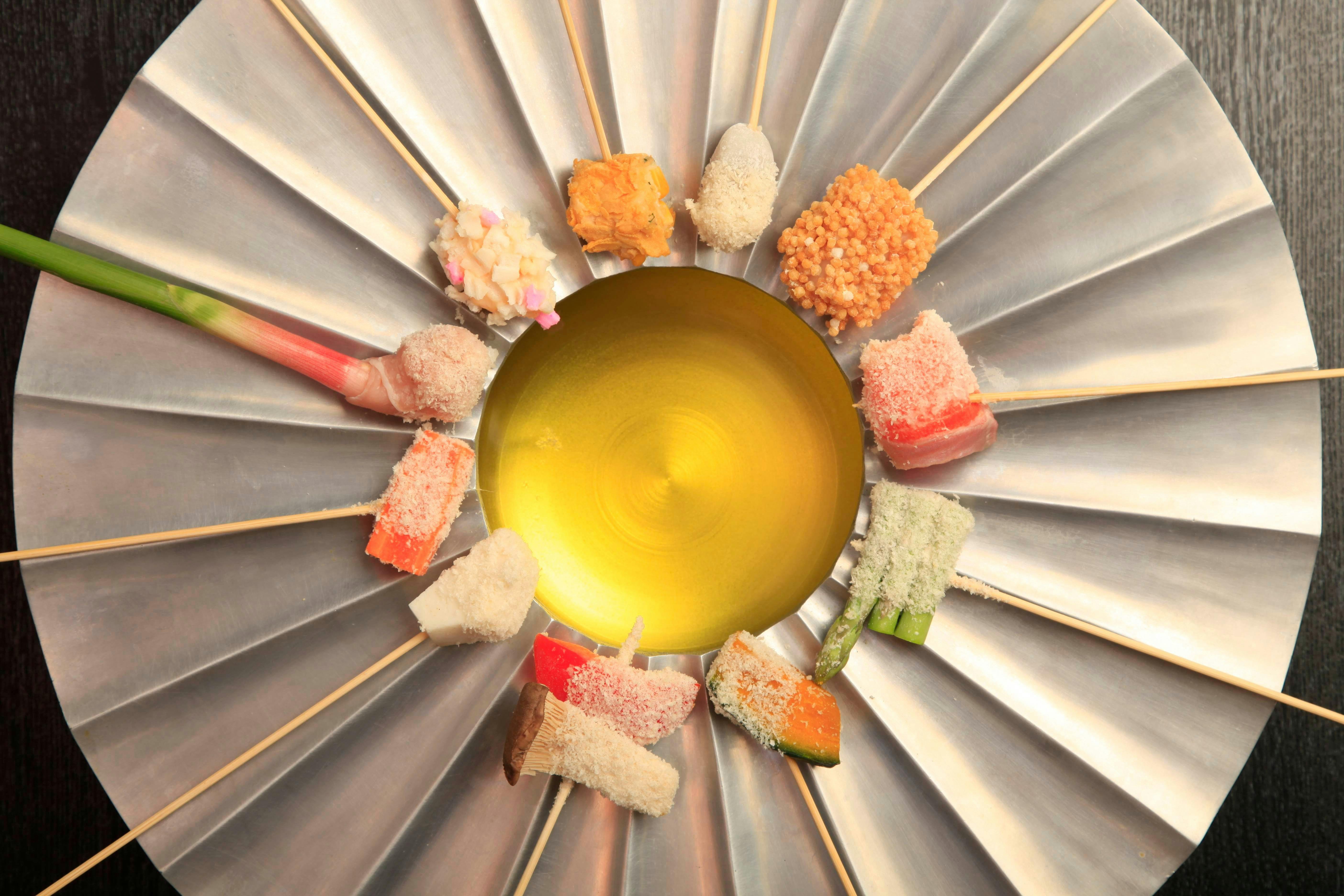 藤井荘名物：オイルフォンデュ＝ぽんぽん鍋