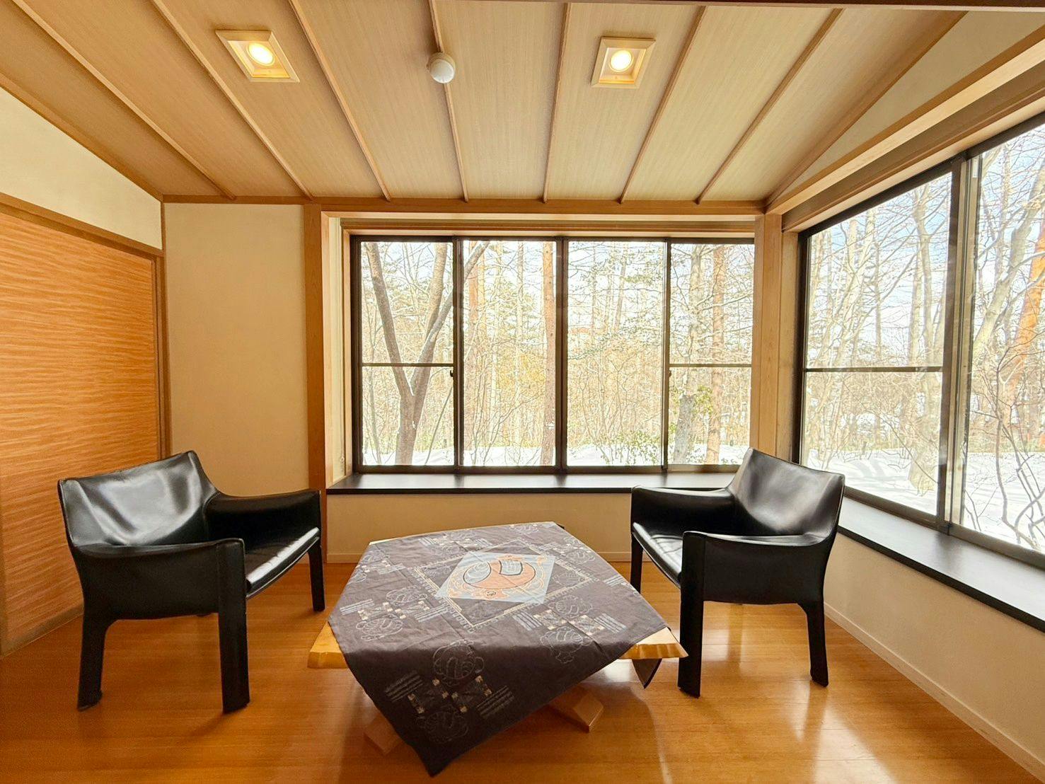 離れ（特別室）囲炉裏